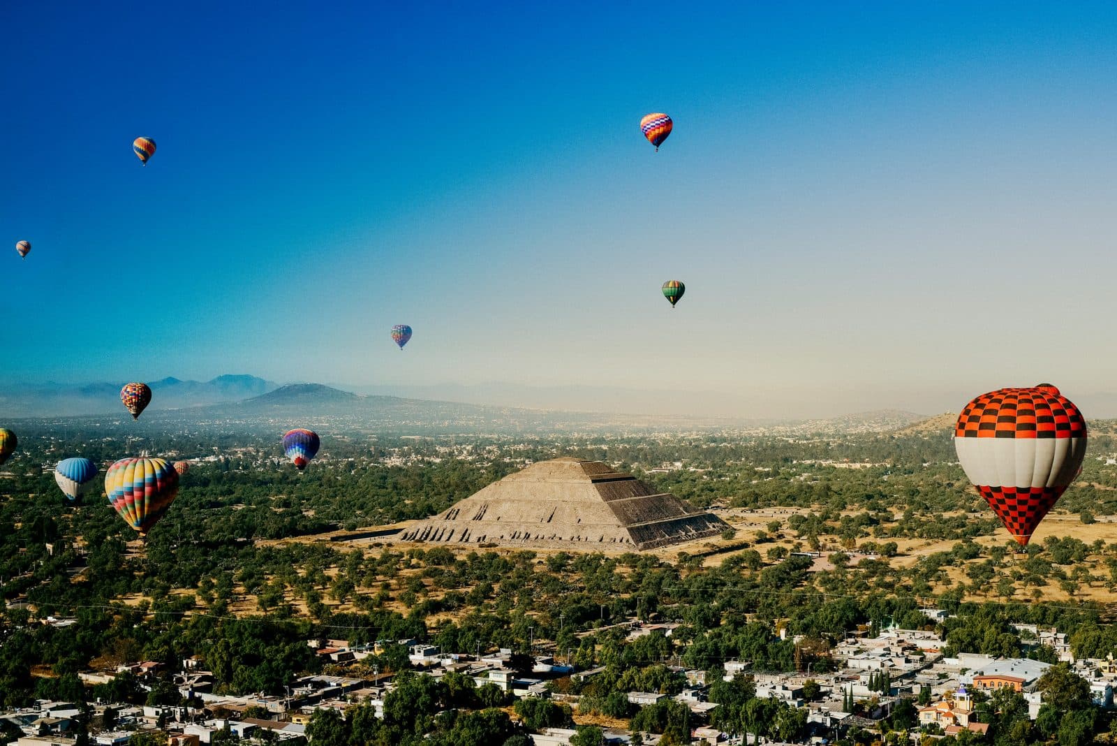 One Day at Teotihuacán: A Day-Trip Itinerary from Mexico City (2026)