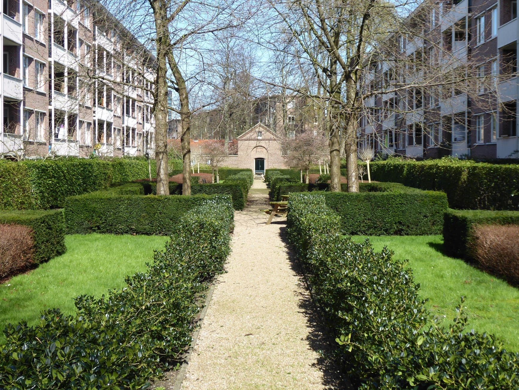 The Hidden Almshouse Courtyards of the Jordaan