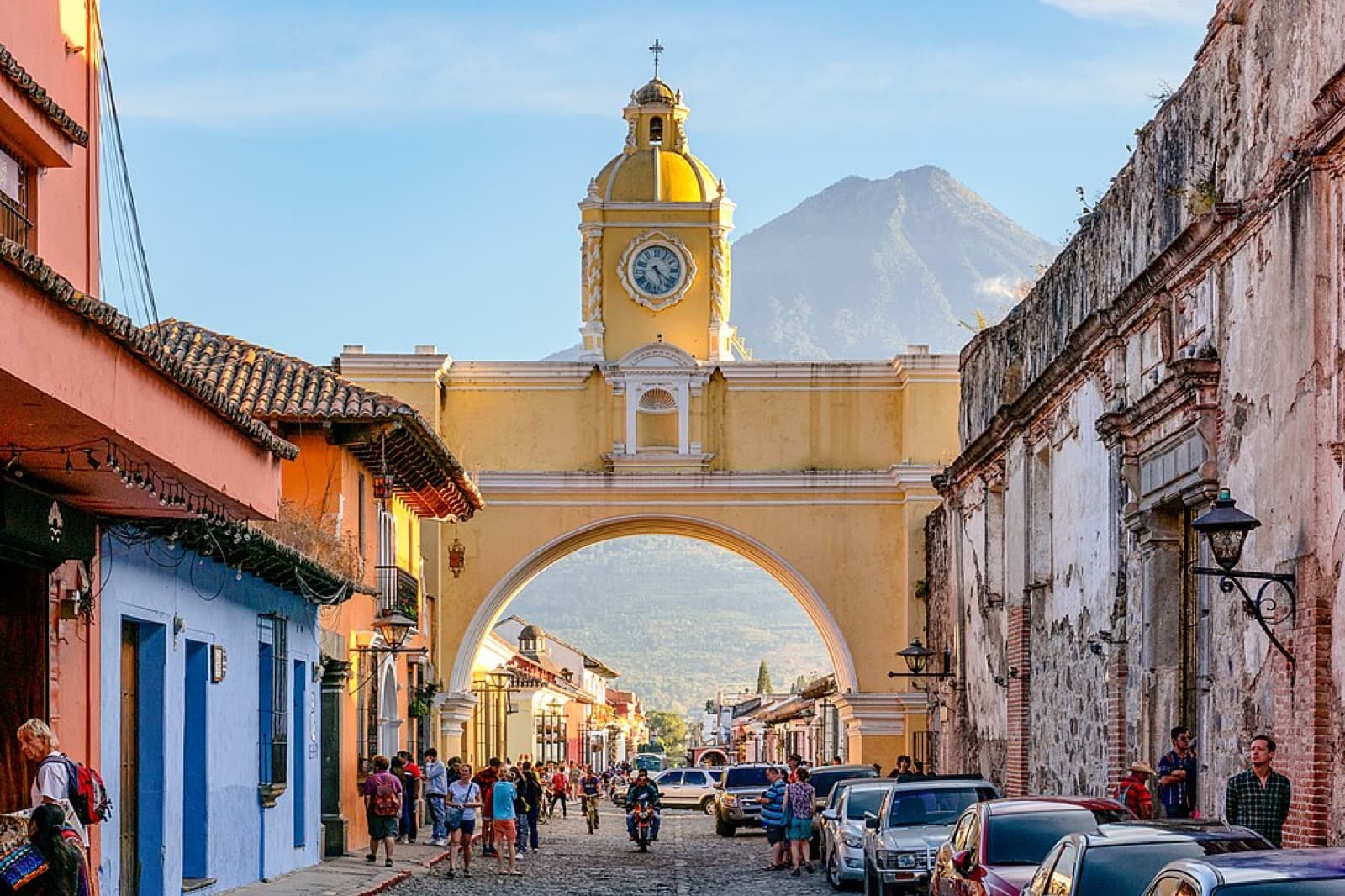 The Arch of Santa Catalina: A Skybridge for Cloistered Nuns