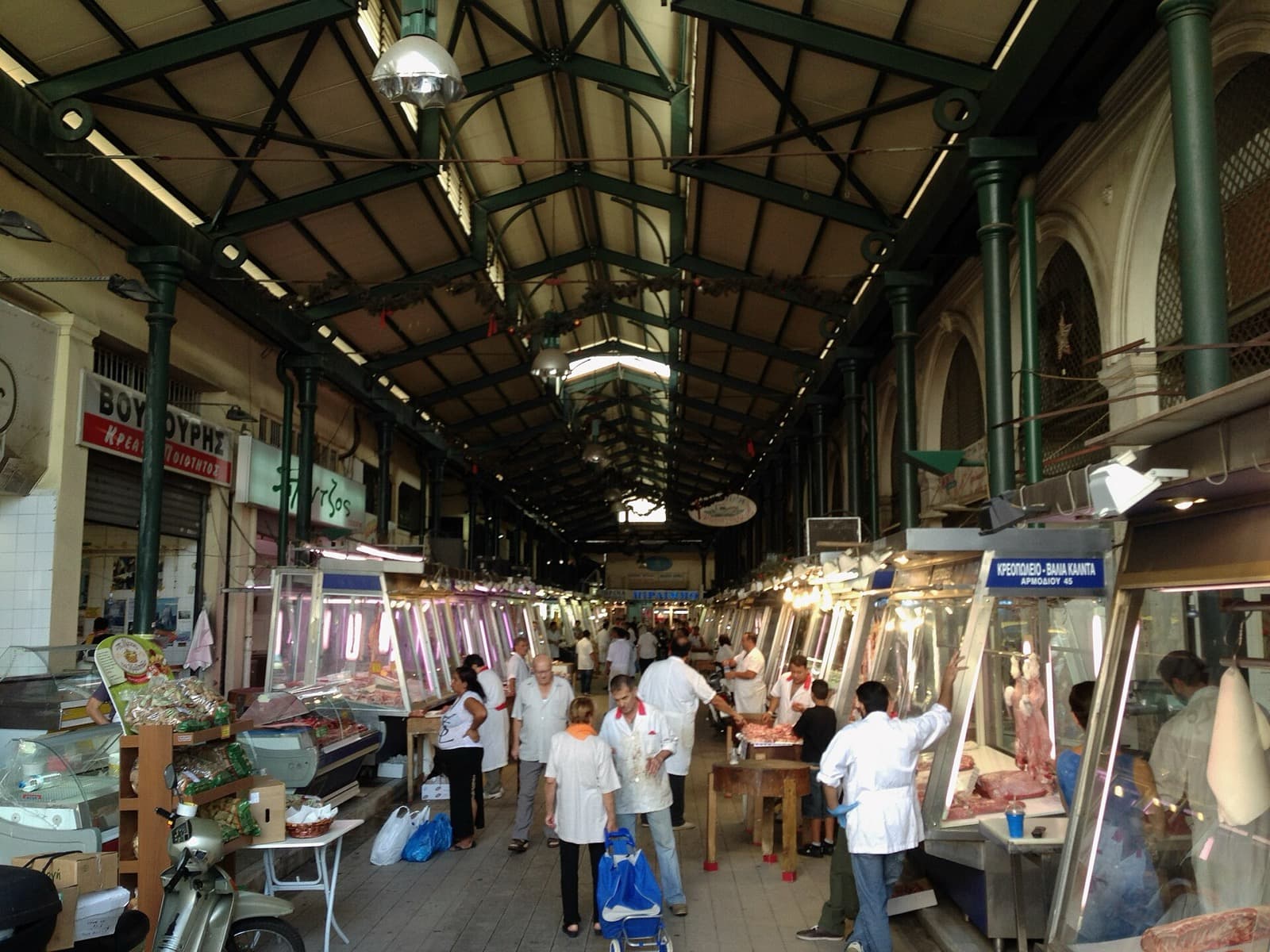 What to Eat in Athens: Dishes, Origins, and How to Order