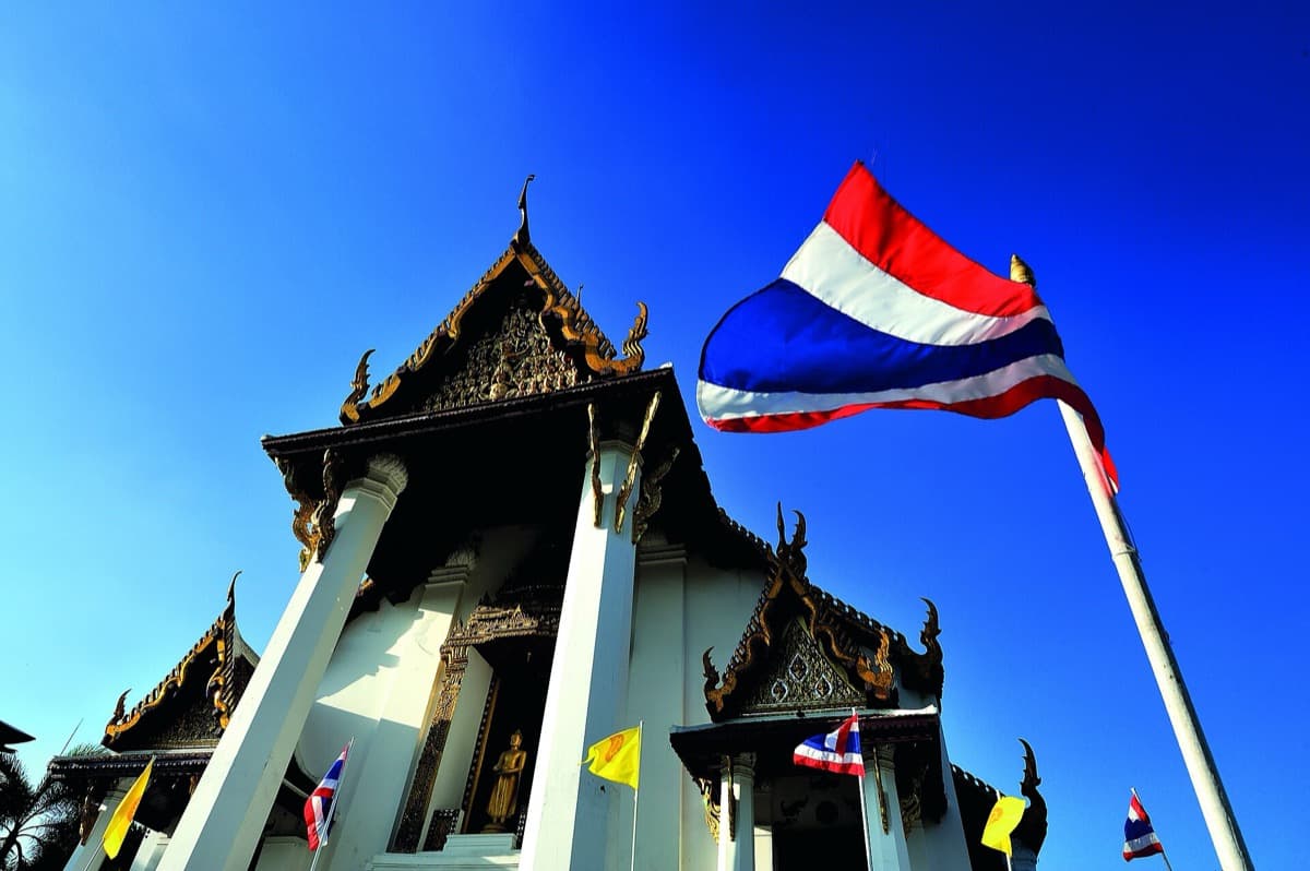 Wat Na Phra Men: The Roofline That Survived