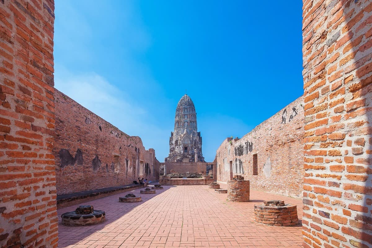 Wat Ratchaburana: The Looted Crypt