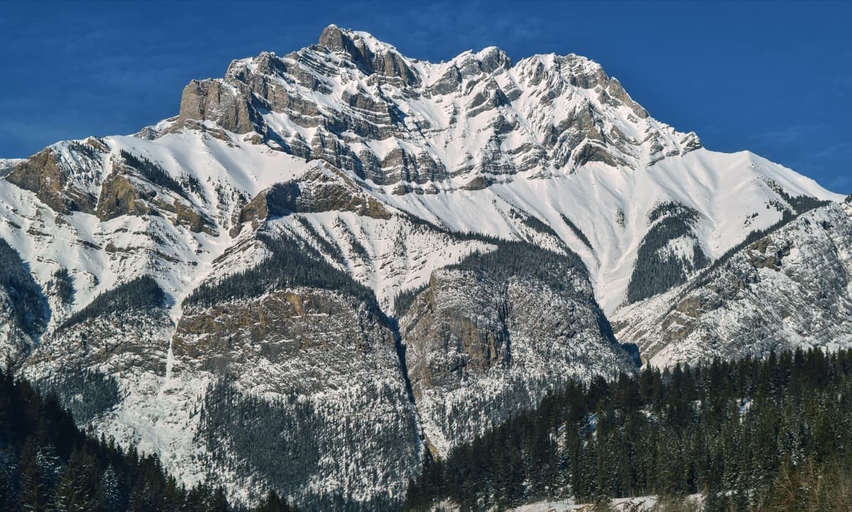 North Banff Avenue: The Cascade Axis