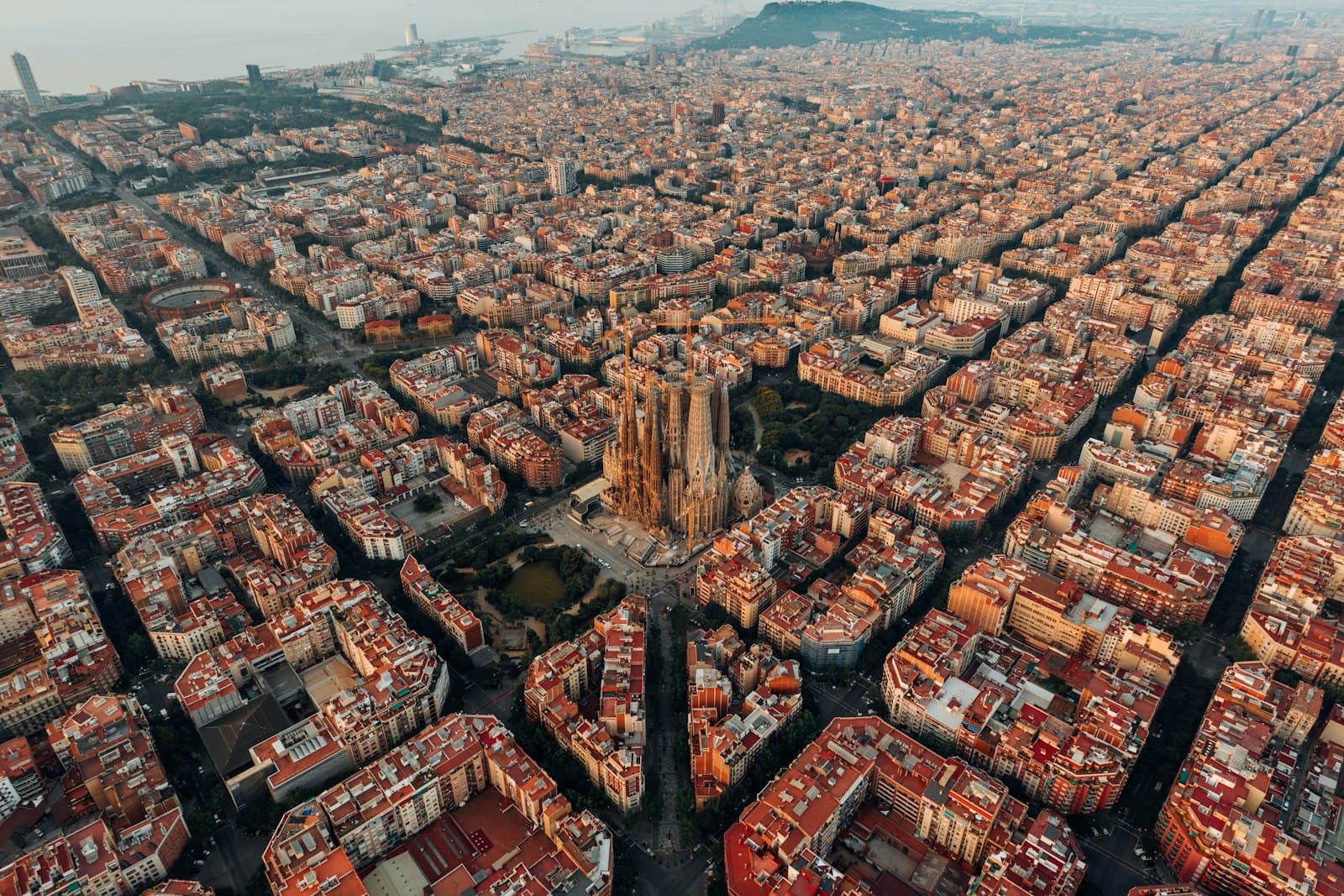 Cerdà's Eixample: An Urban Equity Laboratory