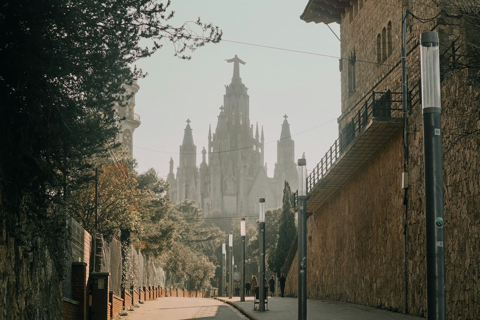 Barri Gòtic: The City Under the Gothic Quarter
