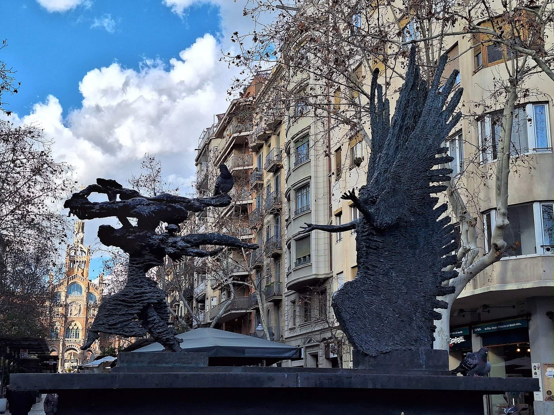 Avinguda de Gaudí: Fenosa's Bronze