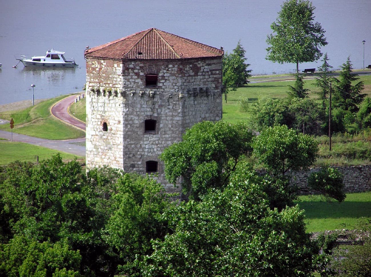 Nebojsa Tower (Kula Nebojsa): Cannon, Prison, Museum