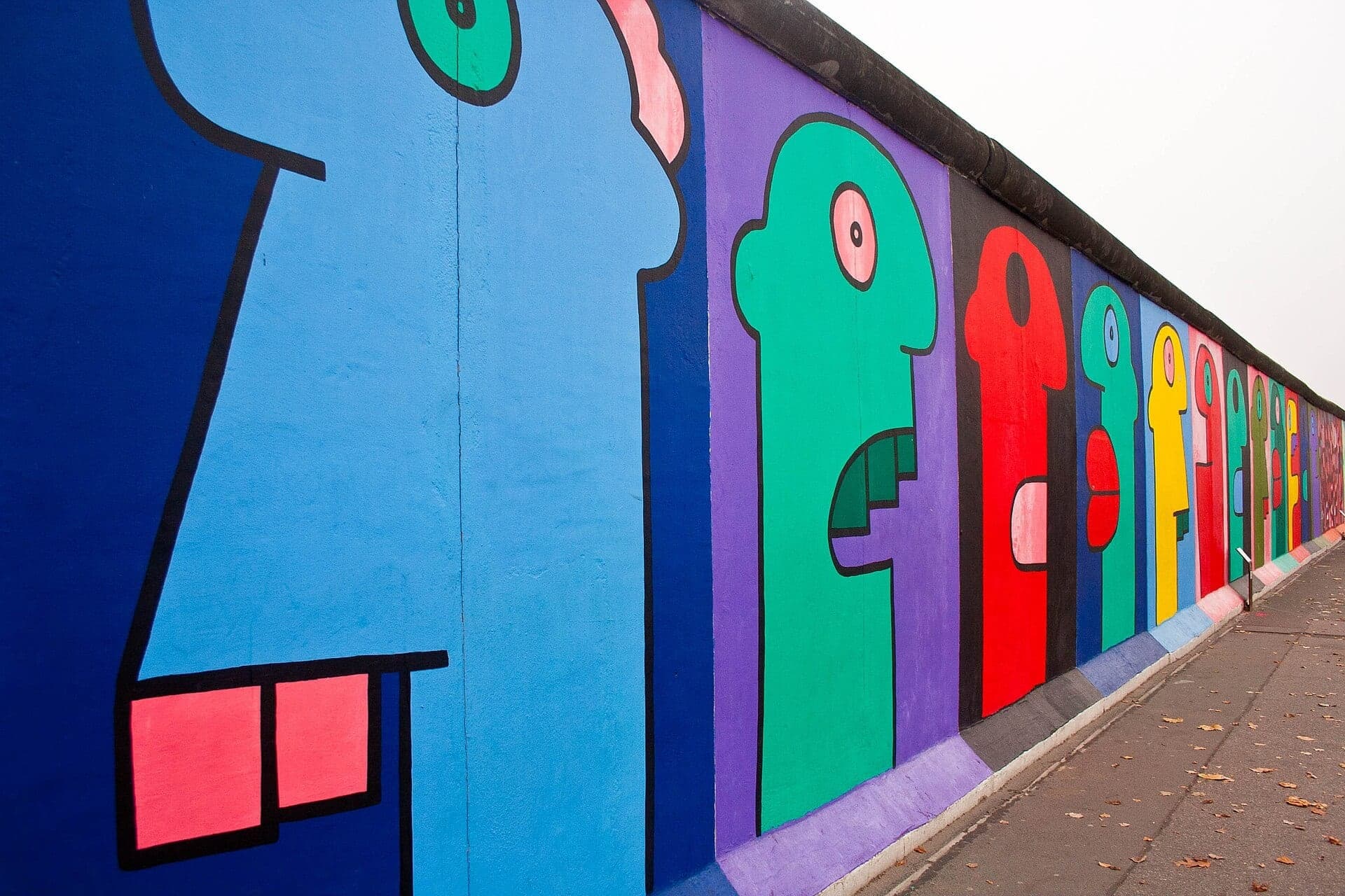 Thierry Noir: Heads on the Other Side
