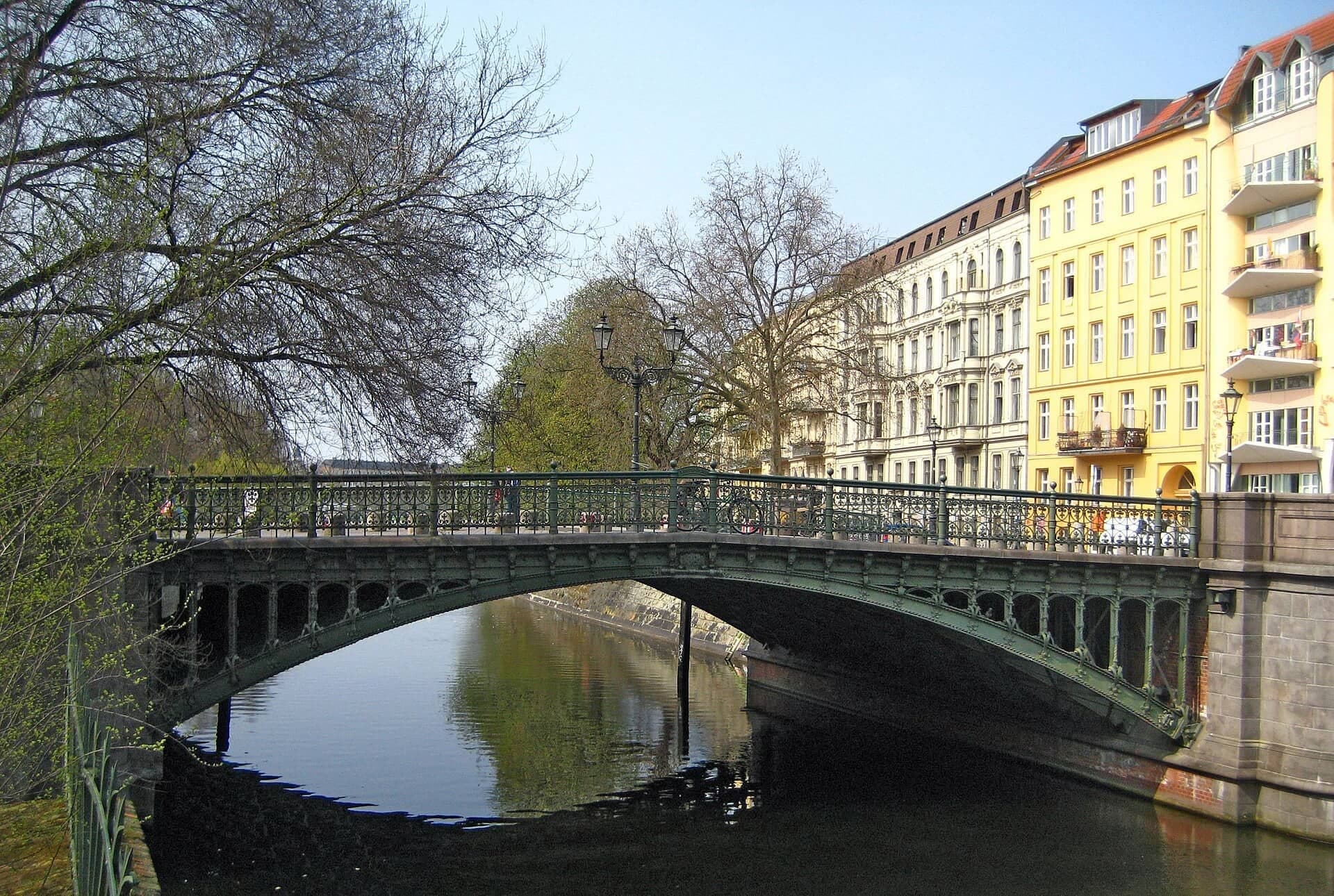 Admiralbrücke: The Canal's Oldest Wrought-Iron Bridge