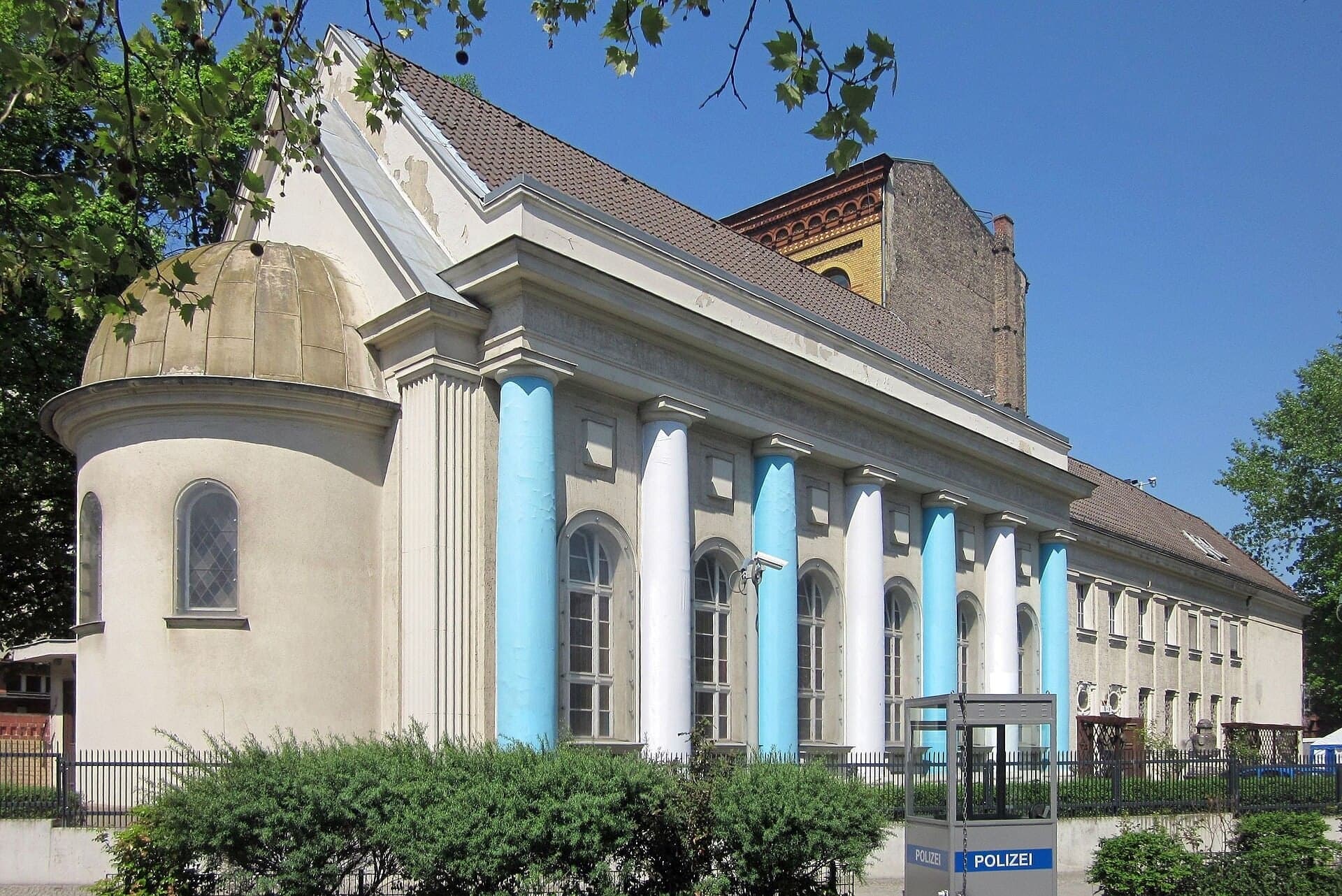 Fraenkelufer Synagogue: The Wing That Survived