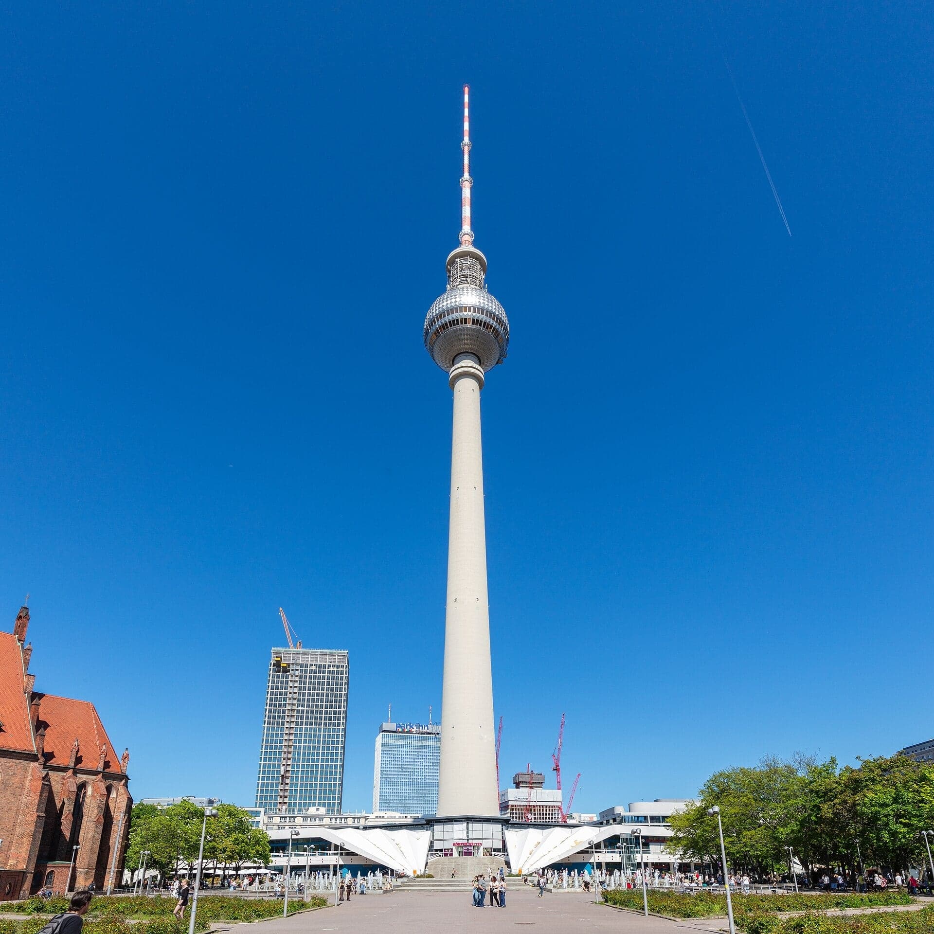 TV Tower: The Cross on the Steel Ball