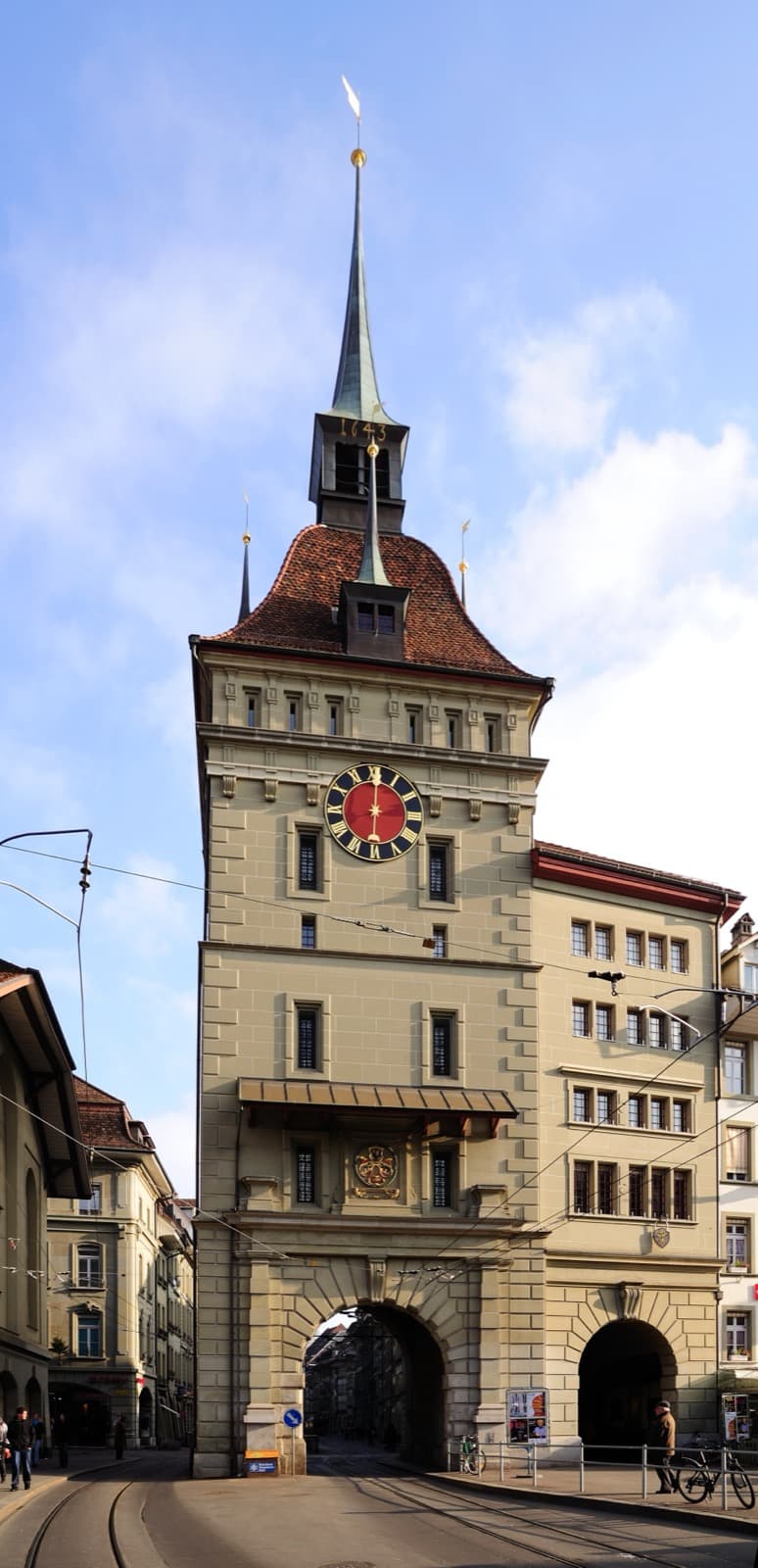 Bern Travel Guide: How Many Days, Getting Around, Best Time, and Safety