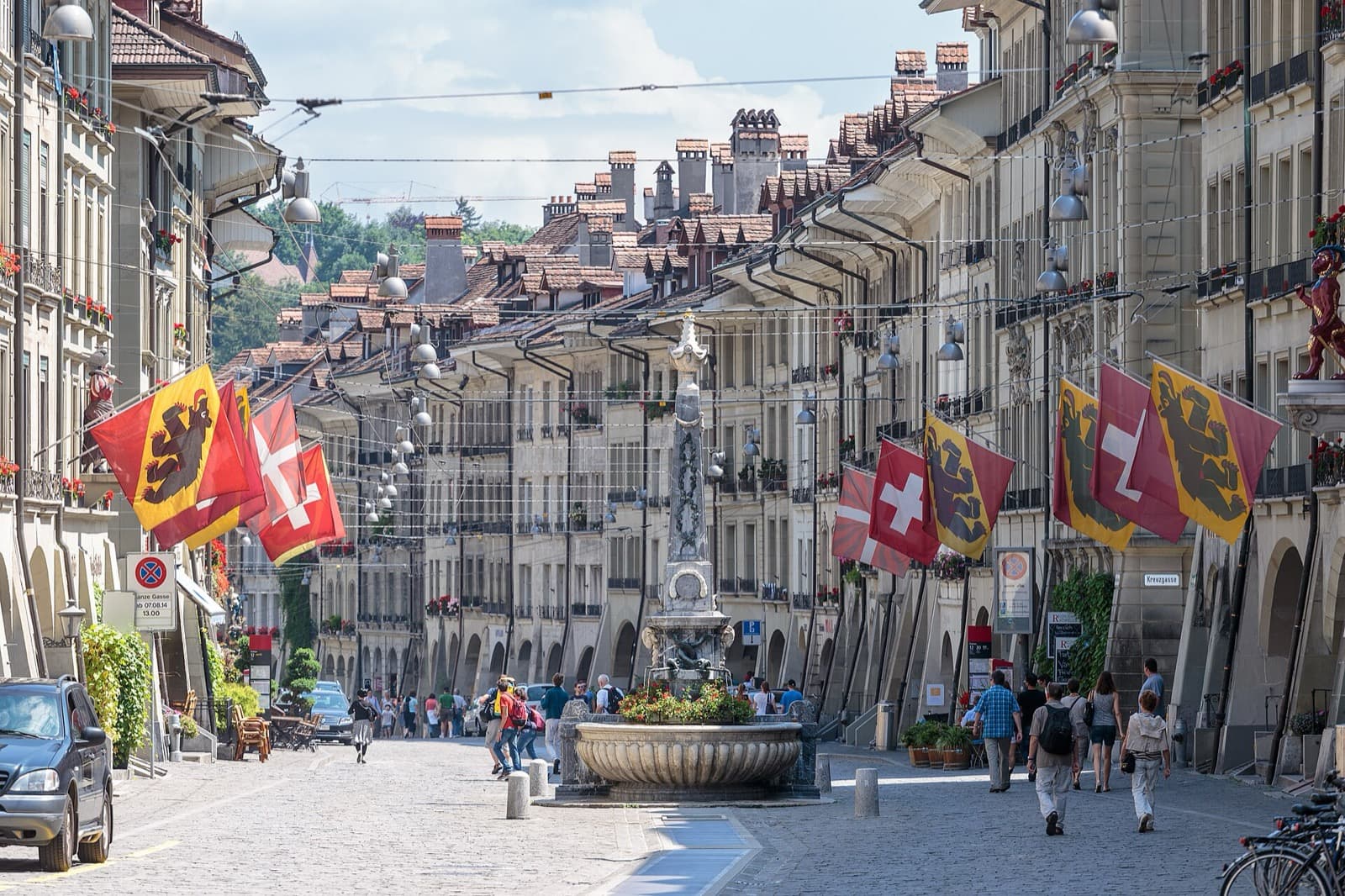Reading Bern: The Sandstone City Built to One Rule