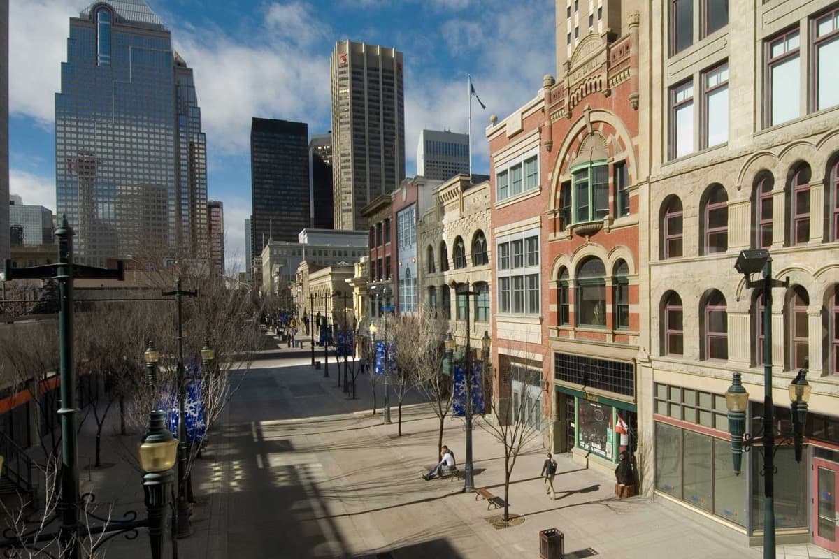Stephen Avenue (8th Avenue canyon)