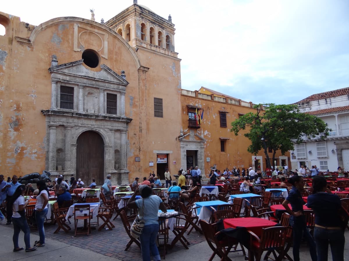 Plaza Santo Domingo & Botero Sculpture