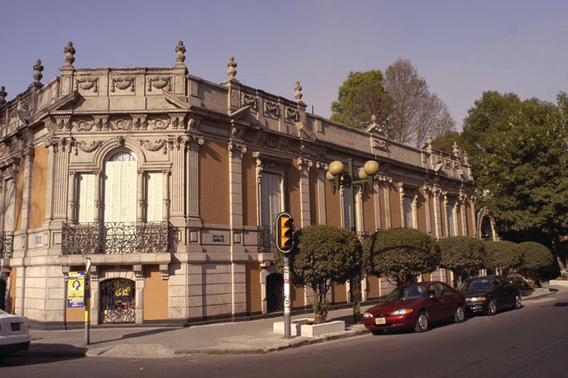 Casa Lamm: The Developer's House Nobody Moved Into