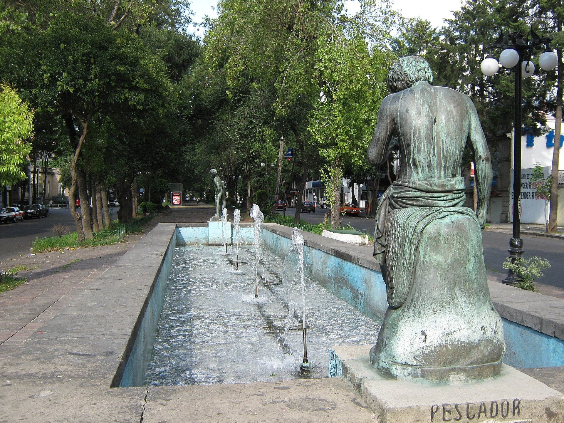 Álvaro Obregón Promenade: Copies of Europe in Bronze
