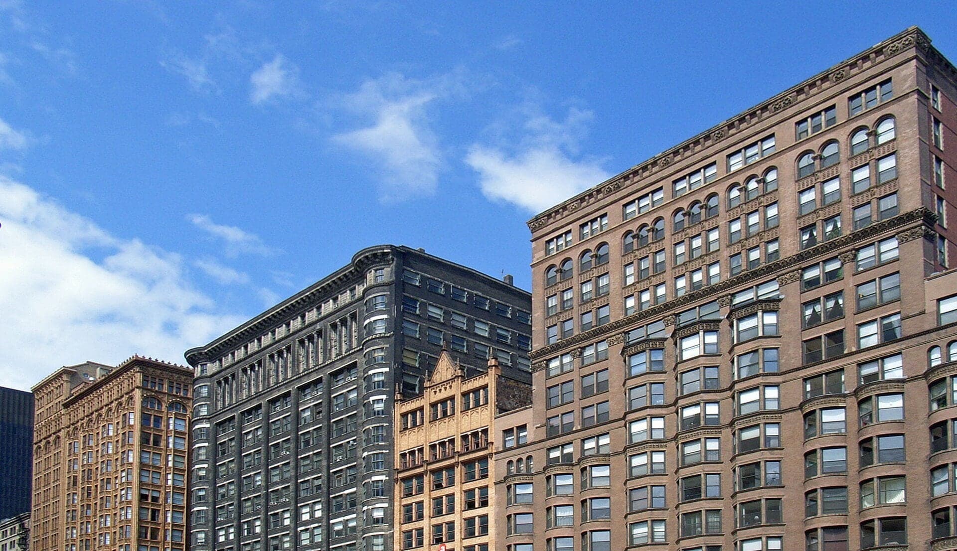 Dearborn Street: Wind Bracing and a Leaning Wall