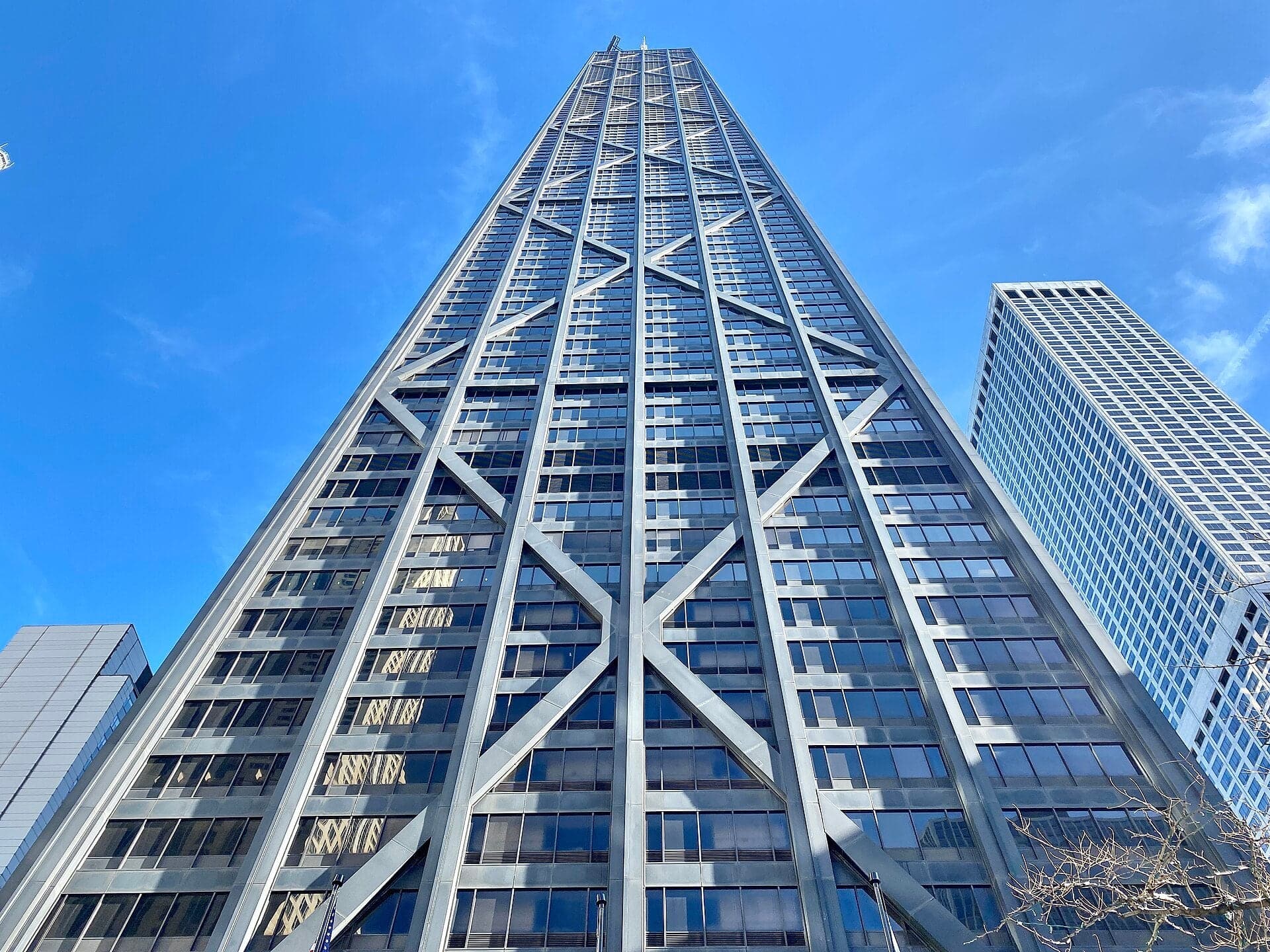 Hancock Center: A Tower That Shows How It Stands Up