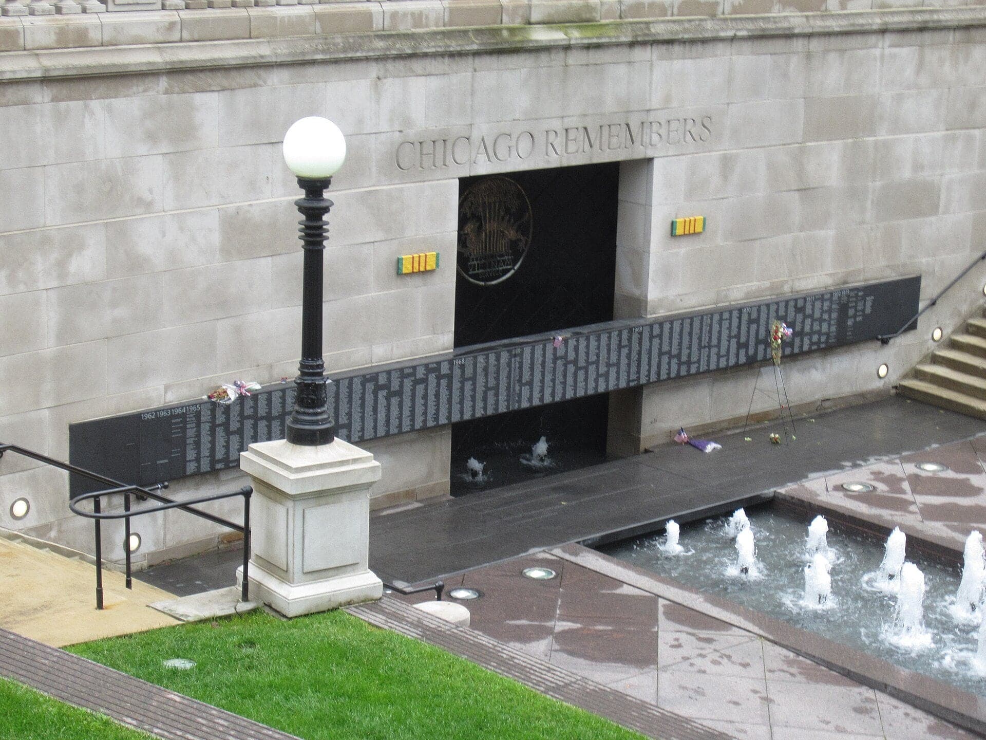 Vietnam Veterans Memorial: Where the Street Meets the Water