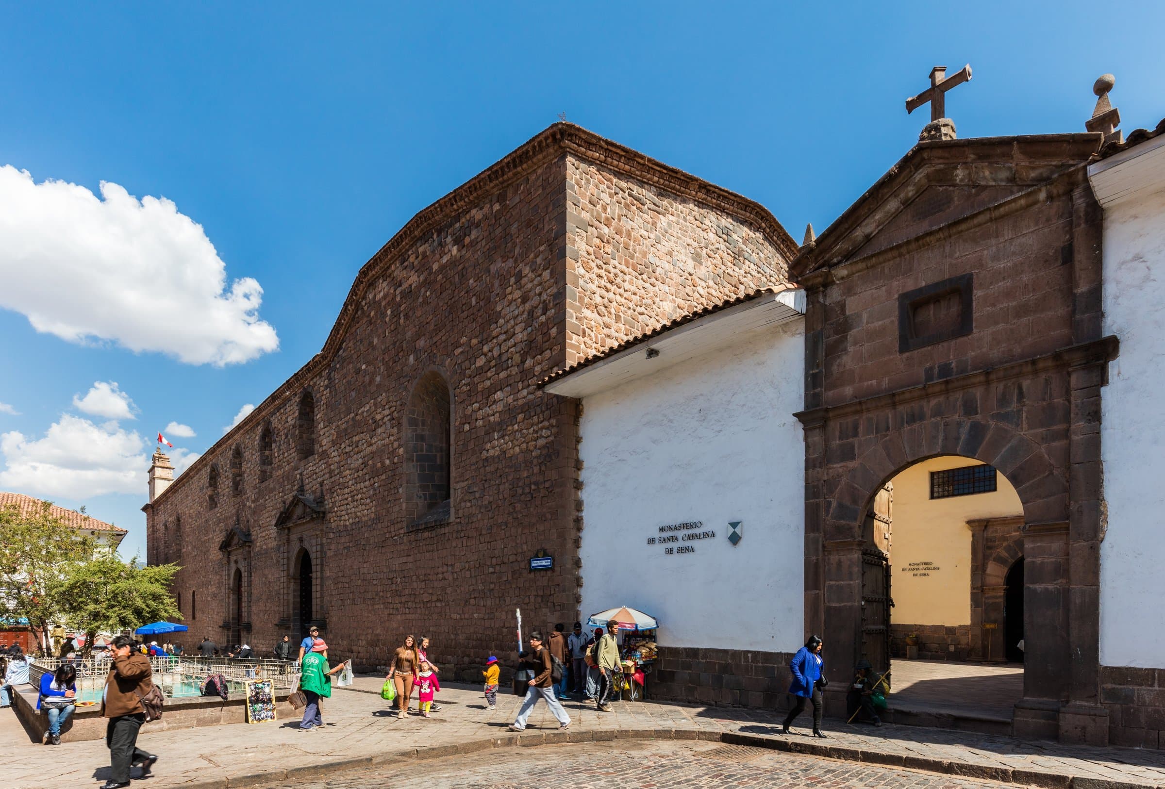 Plazoleta Santa Catalina: Chosen Women to Nuns