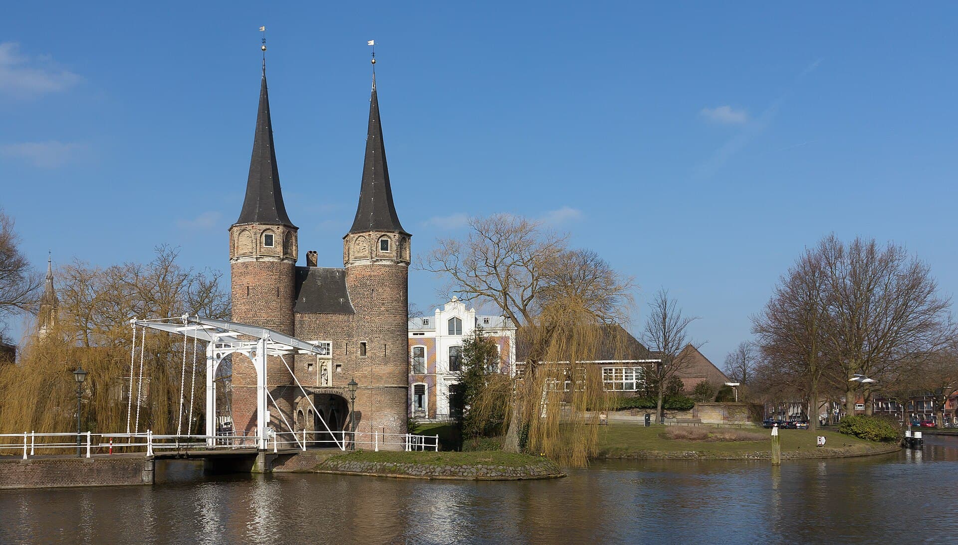 The Oostpoort: Reading Delft's Last City Gate
