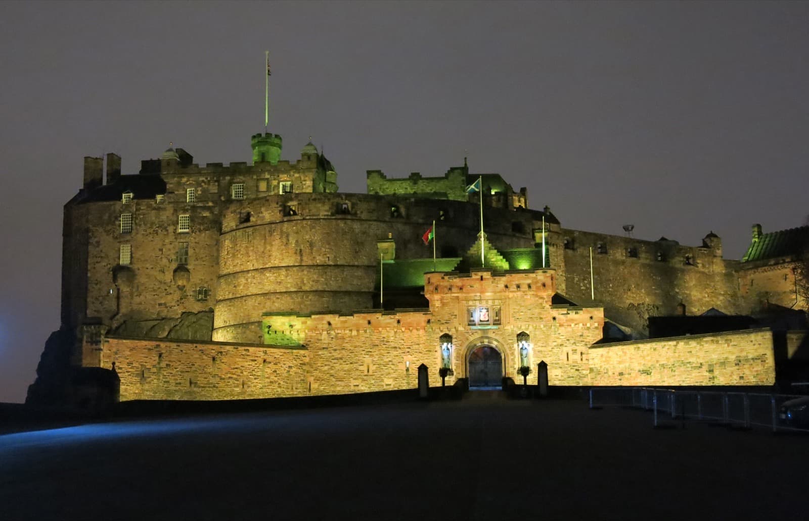 Two Cities on Two Ridges: How to Read Edinburgh's Old and New Towns
