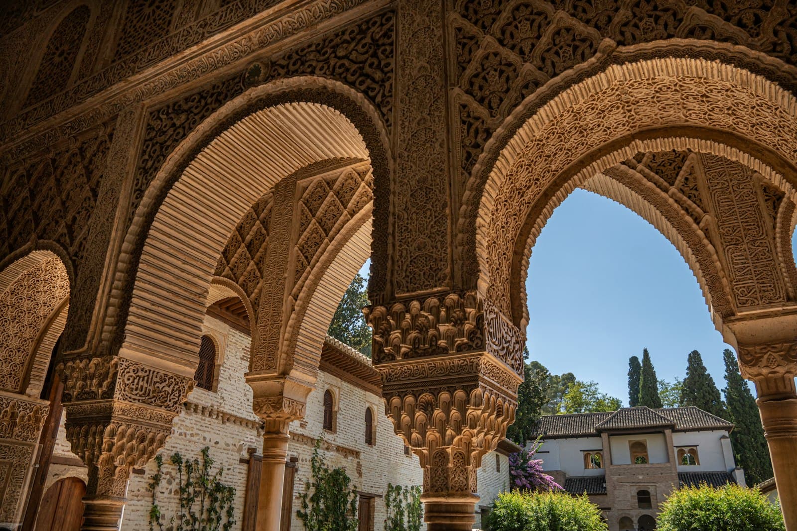 Reading the Alhambra: A Nasrid Architectural Specimen