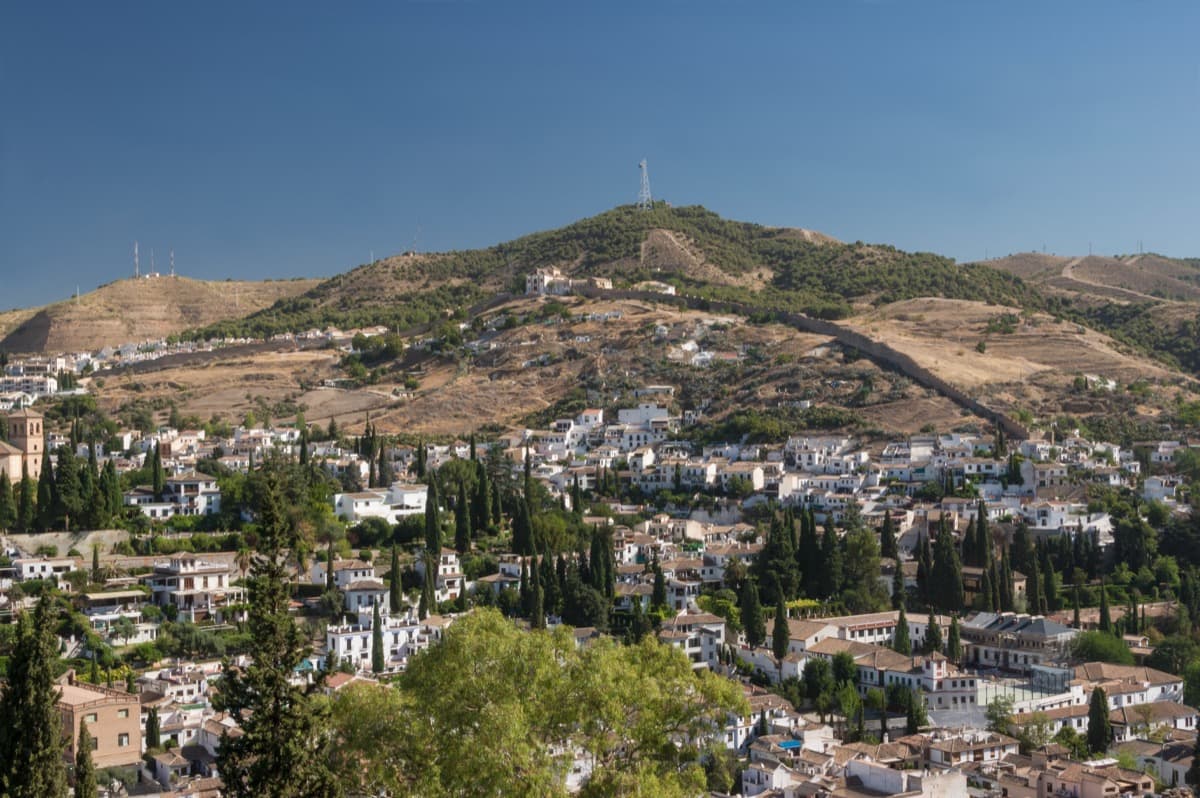 Camino del Sacromonte: The Path That Became the Spine