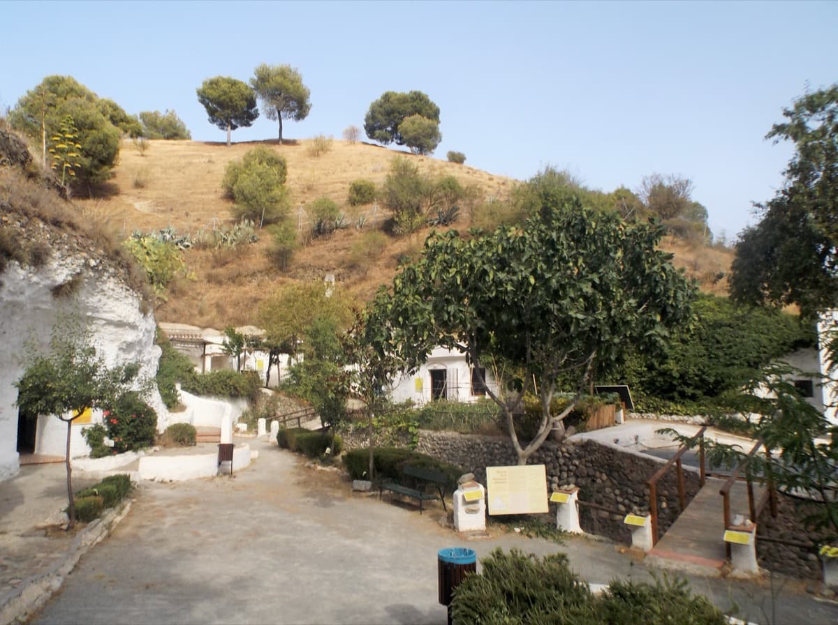 Museo Cuevas del Sacromonte: The Trades Preserved