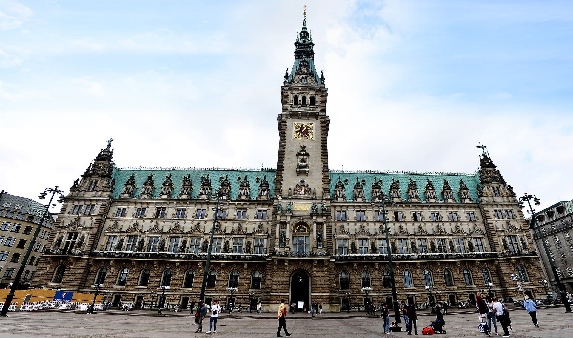 The Hamburg Rathaus: A Palace Built by a Republic With No Throne