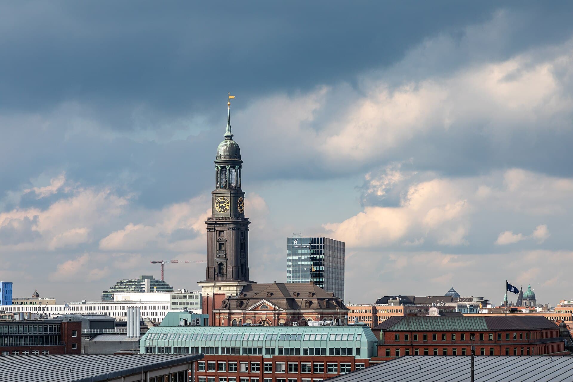 Der Michel: How Hamburg's Copper Spire Guided Ships Home