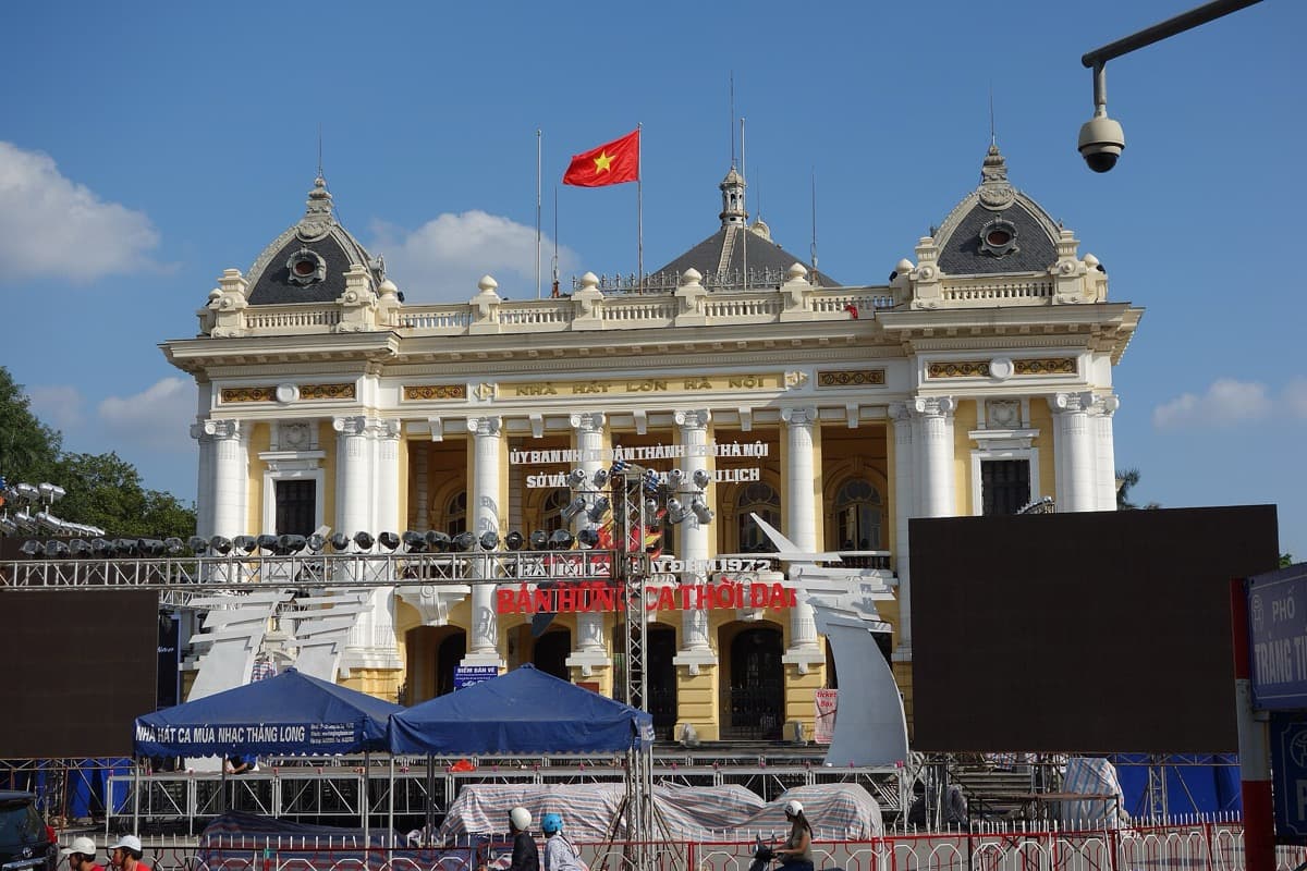 Hanoi Opera House: August Revolution Square