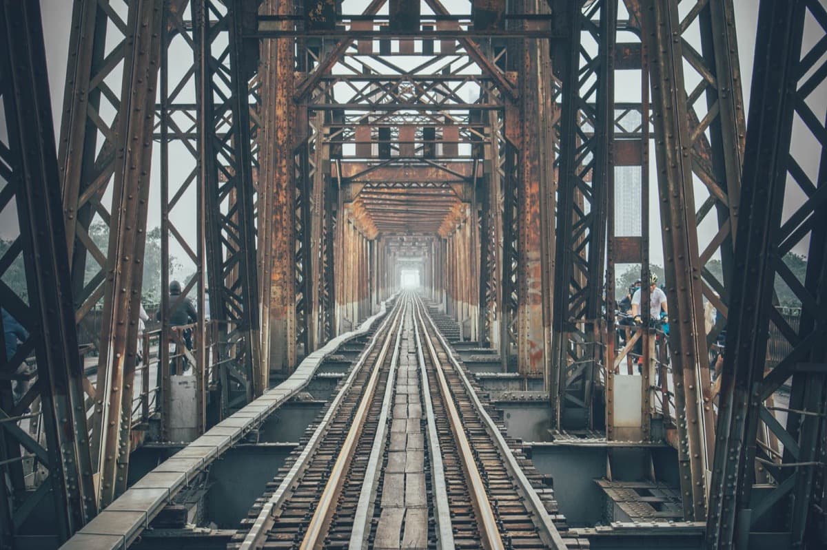 Long Bien Bridge: The Colony Outlives the Colonizer
