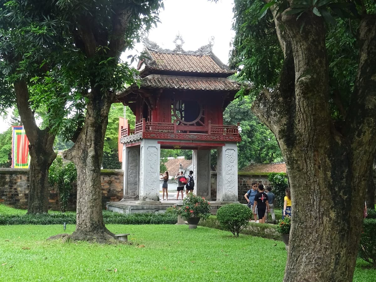 Imperial Citadel of Thang Long: The Buried Capital
