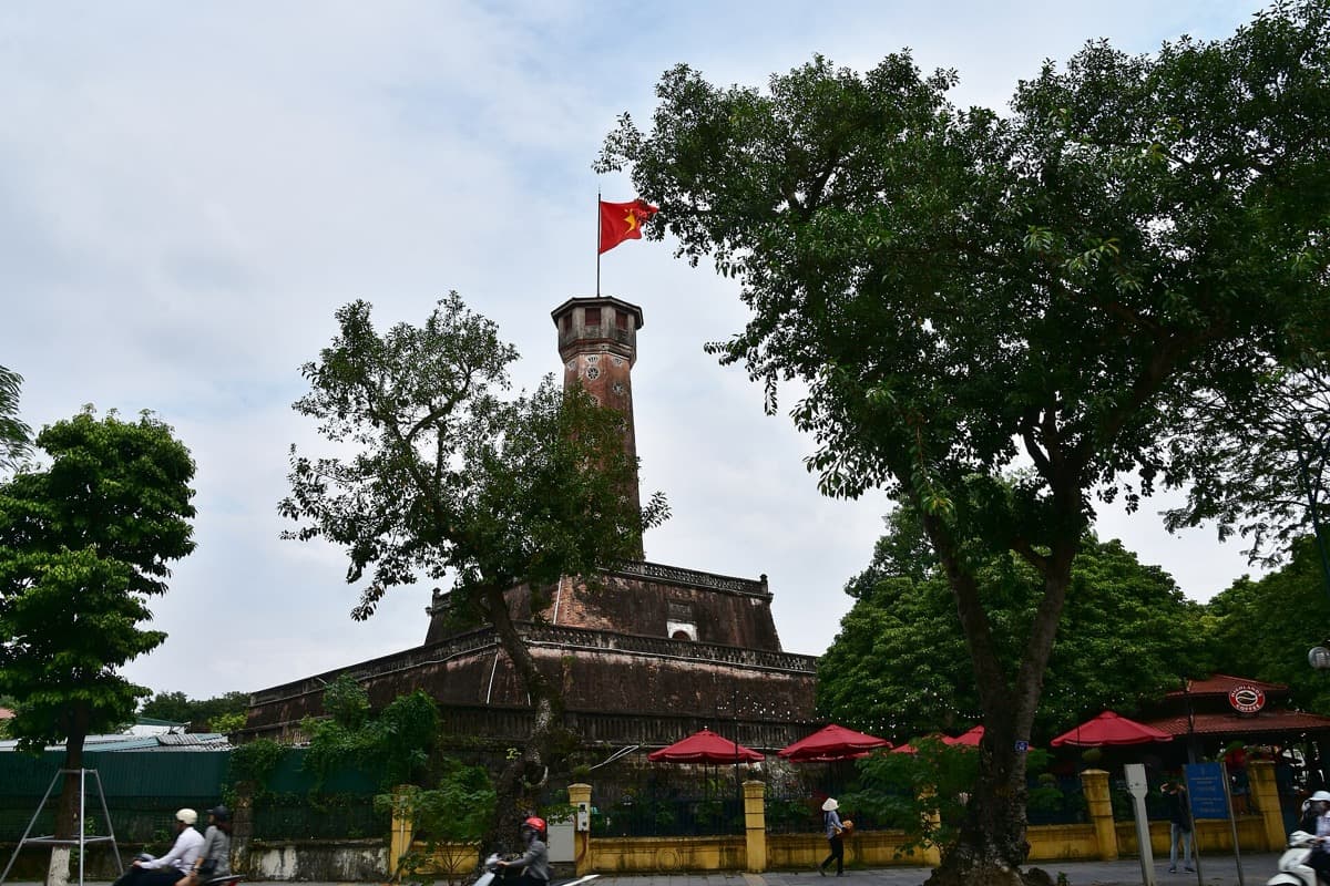 Flag Tower of Hanoi: Cot Co