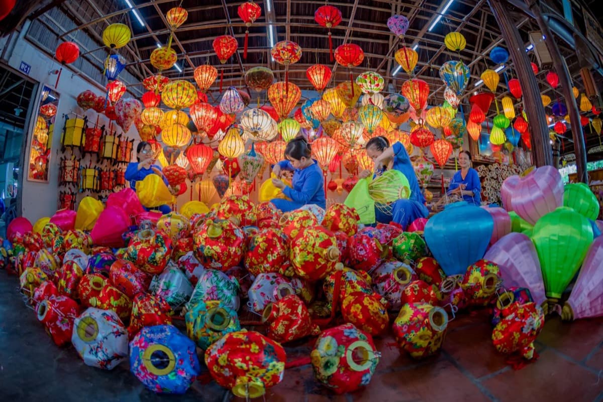 The Lantern Craft of Hoi An: Light That Is Made, Not Hung