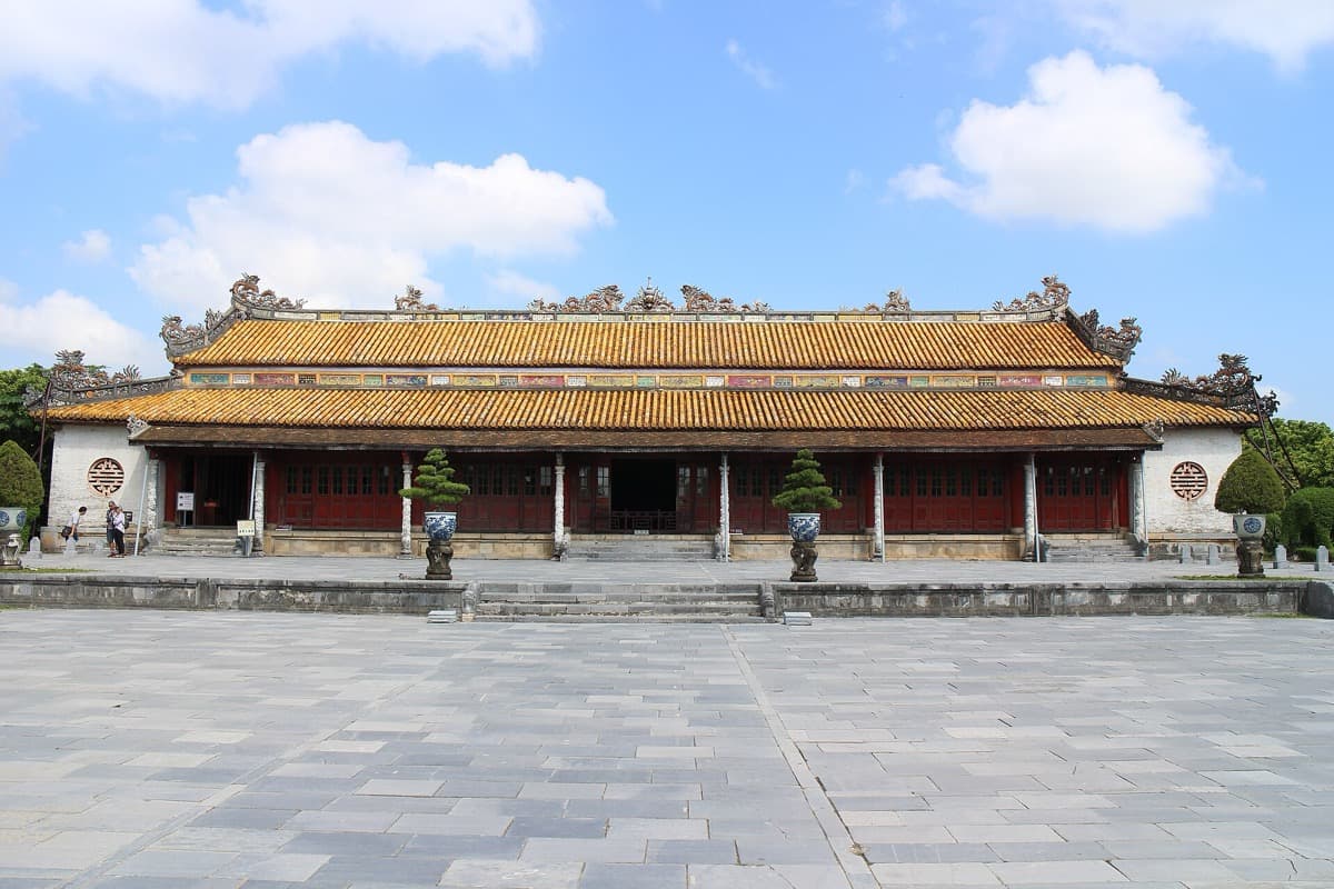 Thai Hoa Palace: The Fixed Center