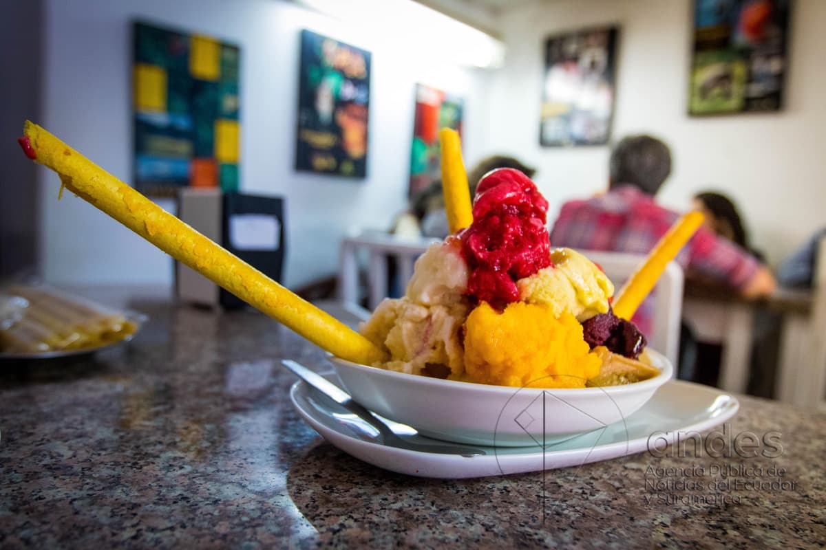 Rosalia Suarez -- Original Helados de Paila