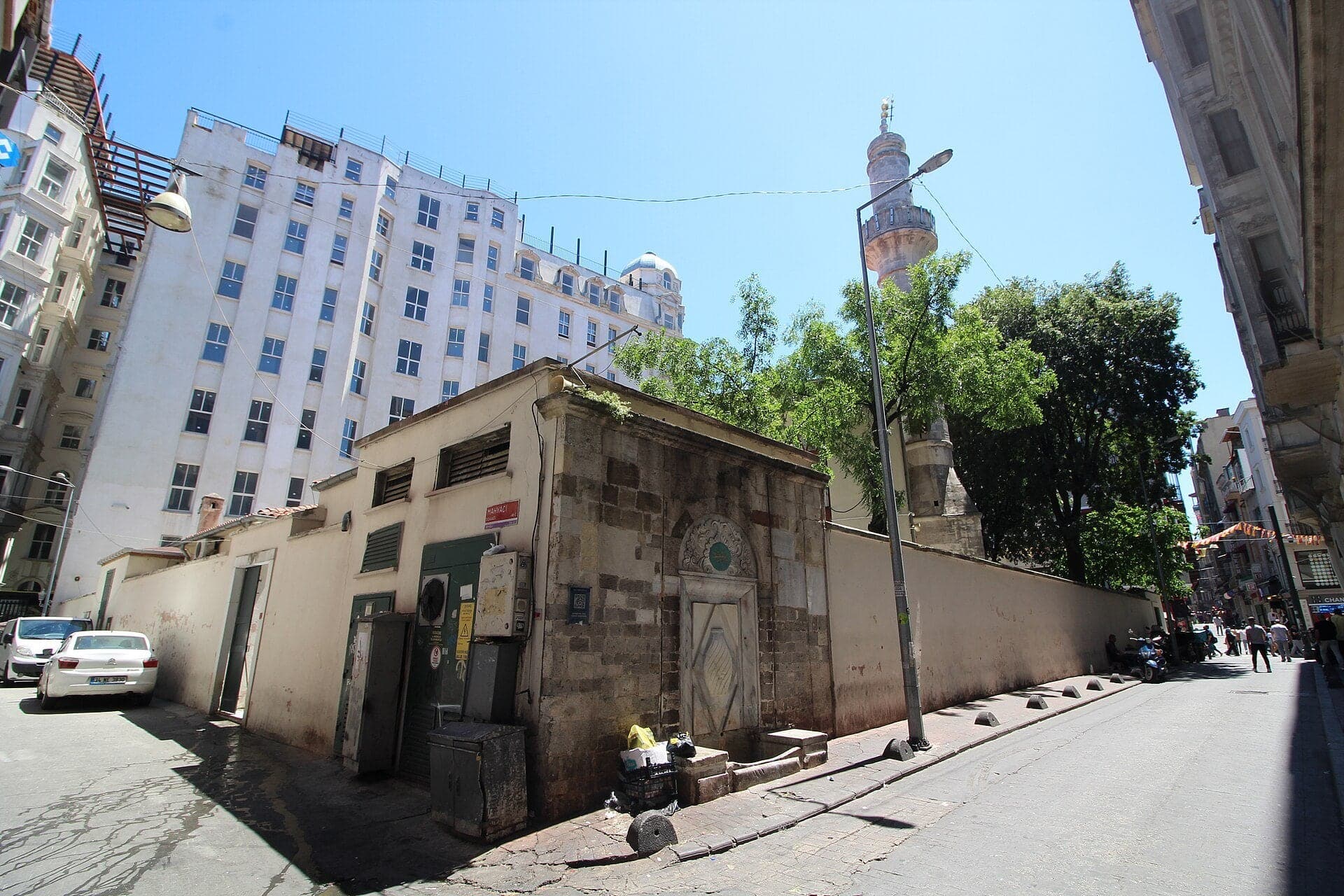 Aga Camii: The Mosque Older Than the Avenue