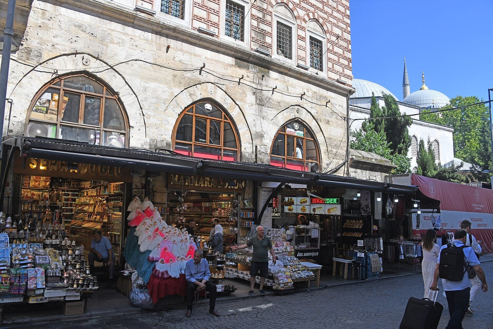 Spice Bazaar: The Market That Paid for a Mosque