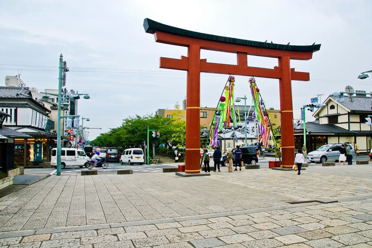 Ichino-torii: The Avenue from the Sea