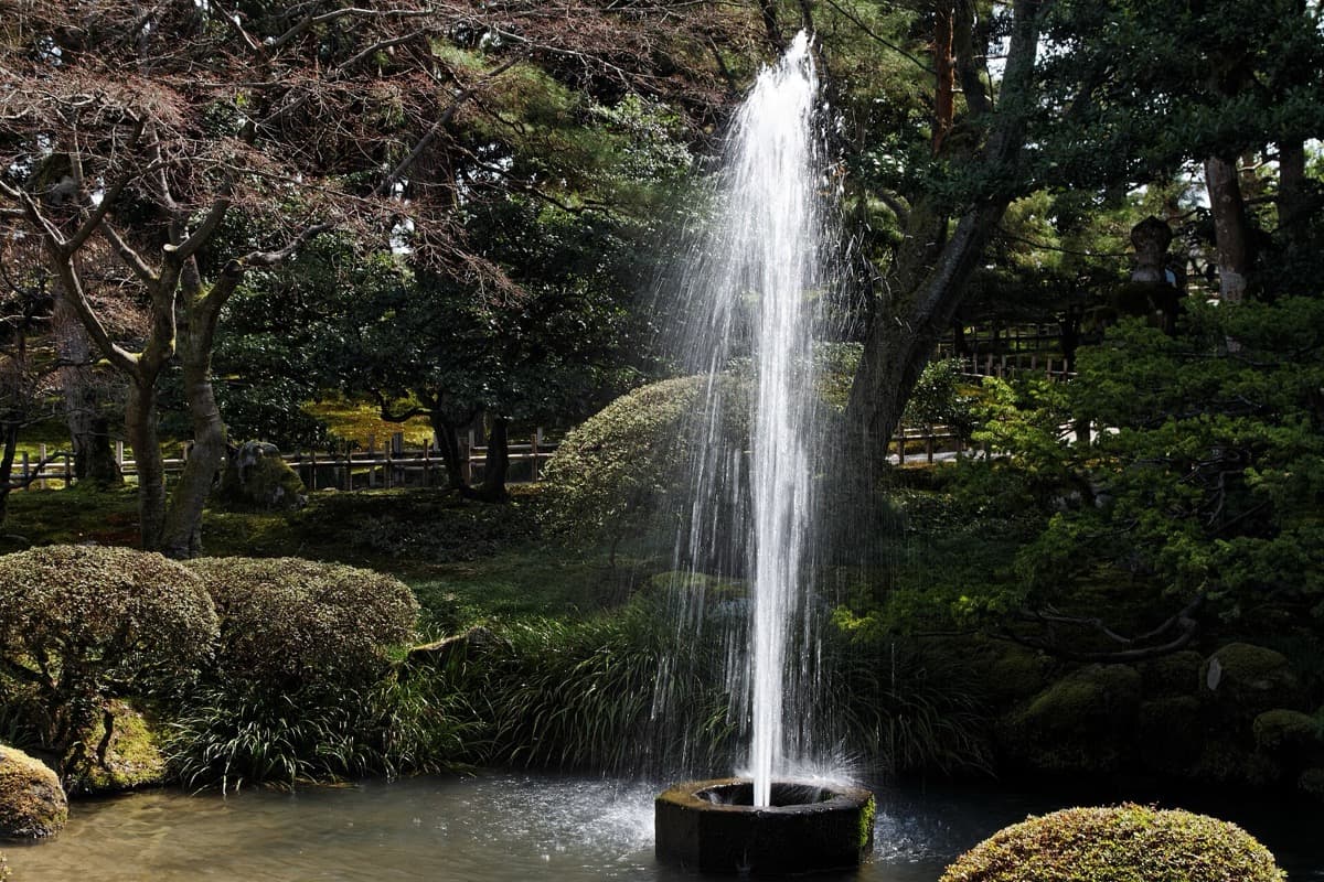 The Oldest Fountain in Japan Has No Pump: How Kanazawa Pulled a River Uphill