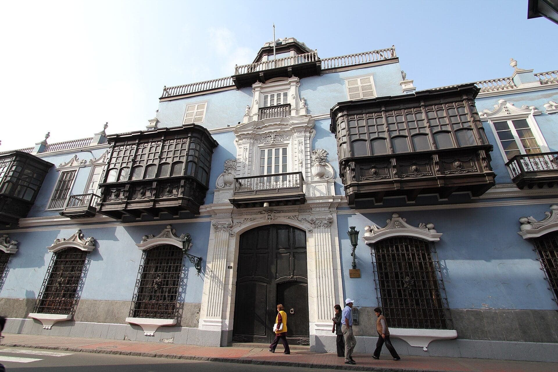 Casa de Osambela: The Lesson of 1746