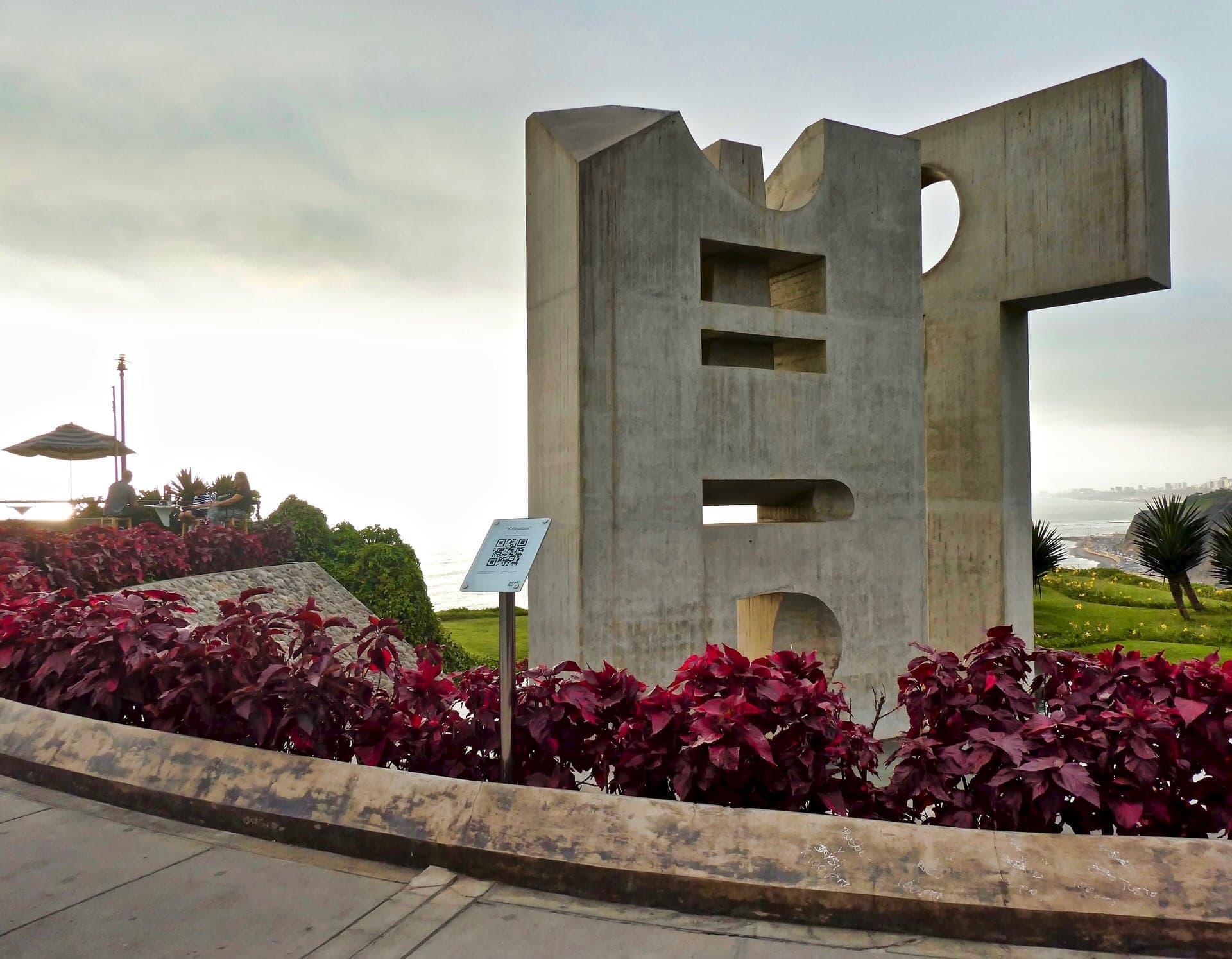 Parque Intihuatana: A Post to Tie the Sun