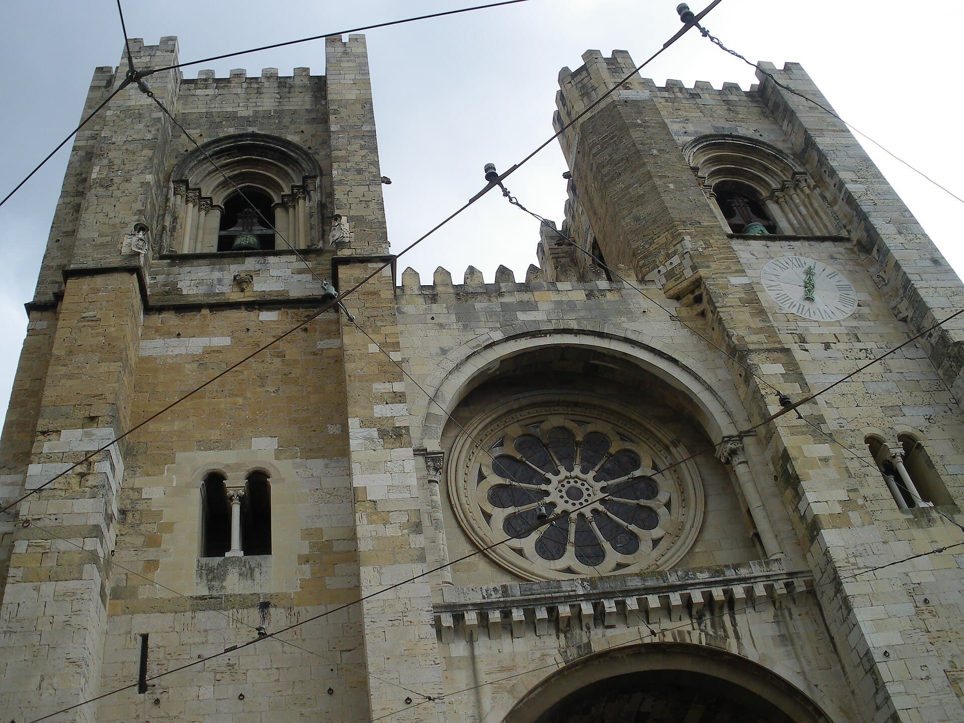 Se de Lisboa: The Cathedral Built on a Mosque
