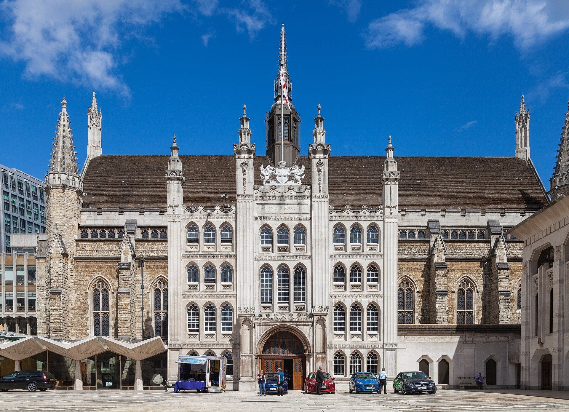 Guildhall Yard: A Roman Arena in the Paving