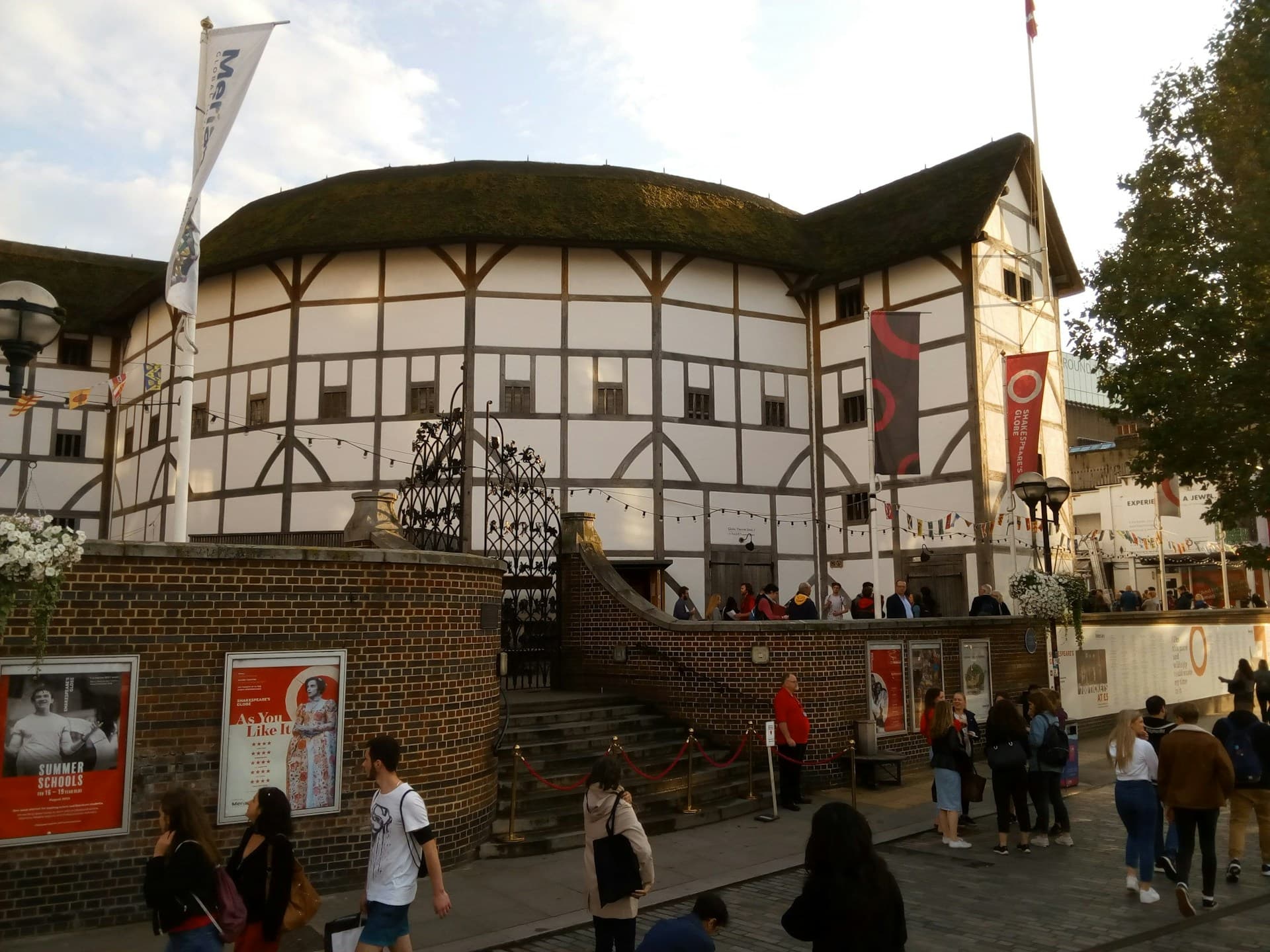 Shakespeare's Globe: The Rebuild That Took Forty-Three Years