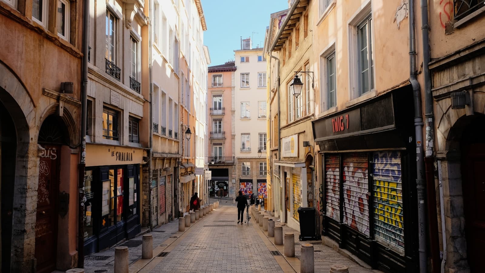 Croix-Rousse: Where the First Industrial Workers Rose
