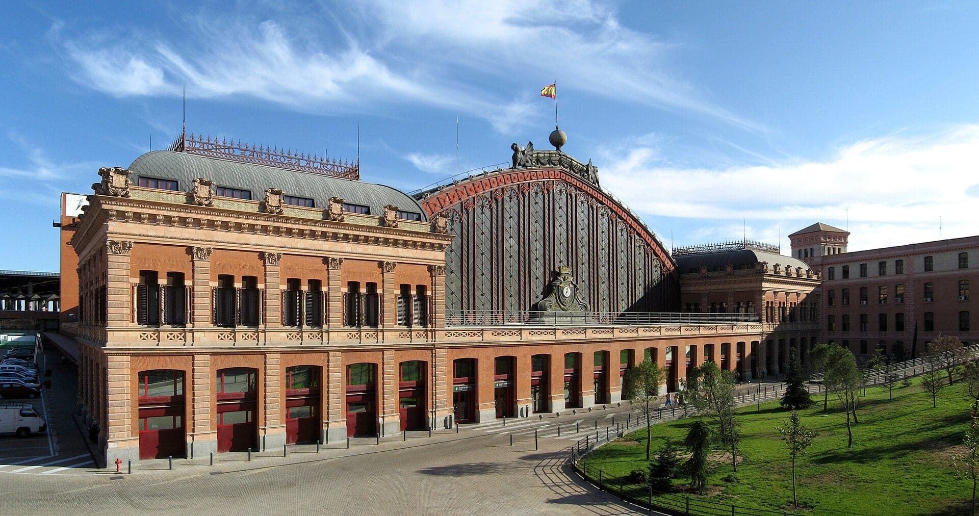 Estación de Atocha: The Iron Hall
